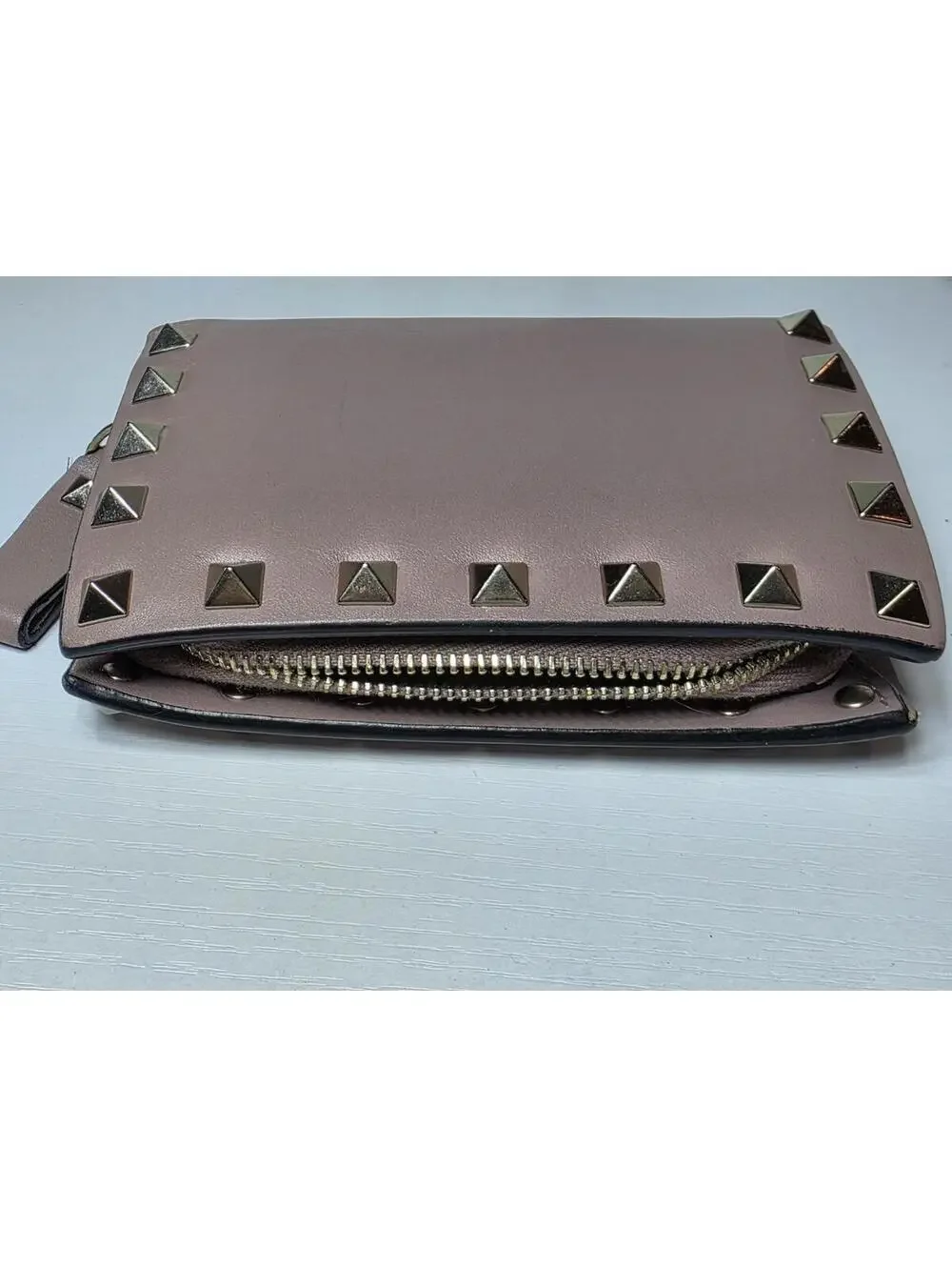 Valentino Garavani Rockstud Bifold Wallet Leather Pink Beige